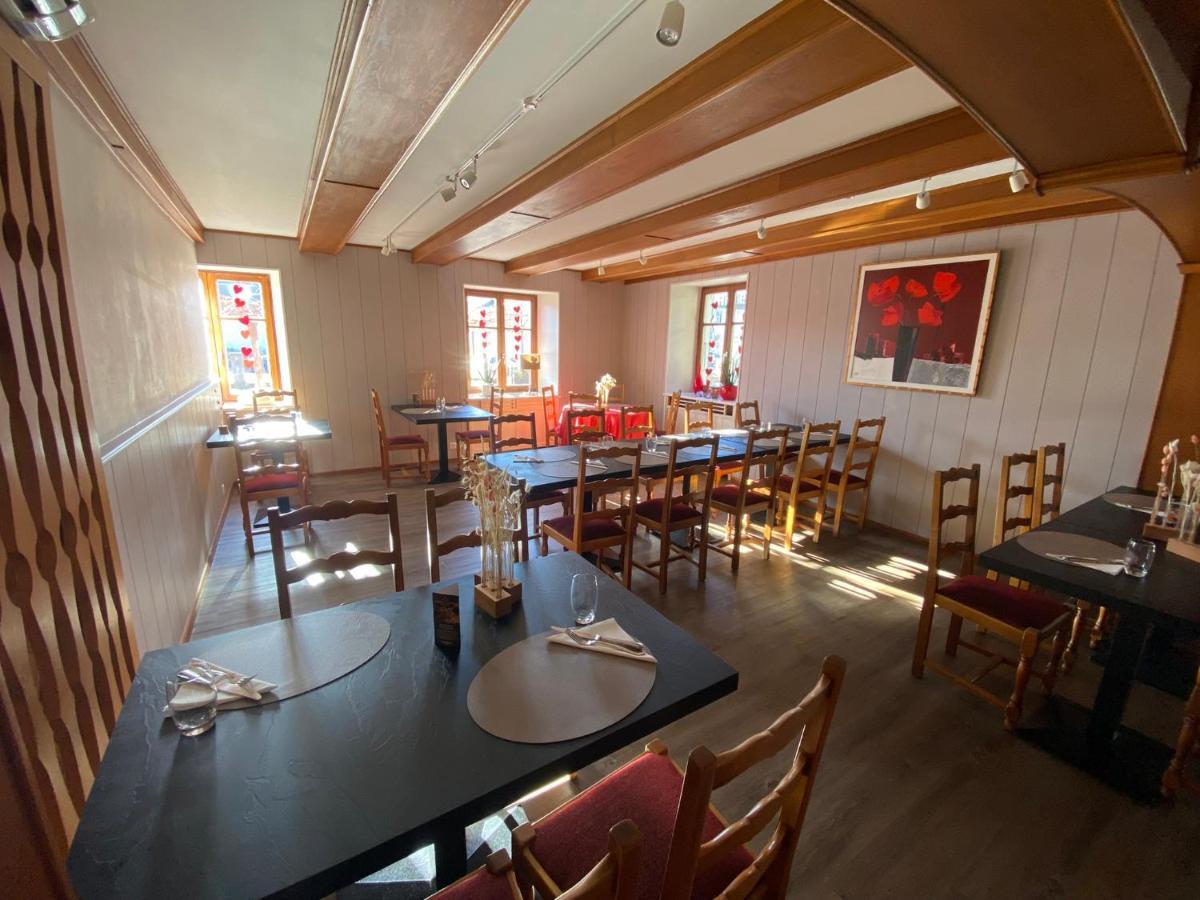 Logis Hotel Restaurant Au Lion Rouge Bartenheim Luaran gambar